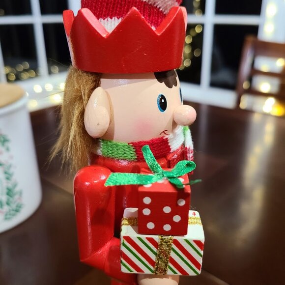 Christmas Nutcracker Soldier Elf Decor Wooden Statue Table Holiday Decoration - Picture 4 of 13